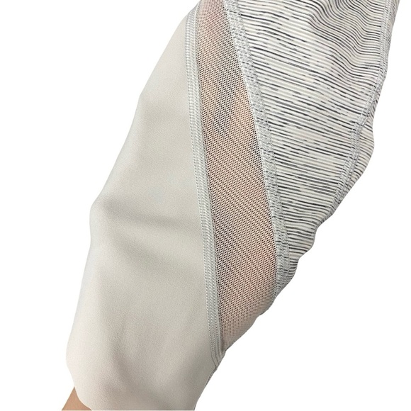 Lululemon Wunder Under Leggings Womens Size 2 XS Scalloped Hem High-Rise Crop - Picture 4 of 13